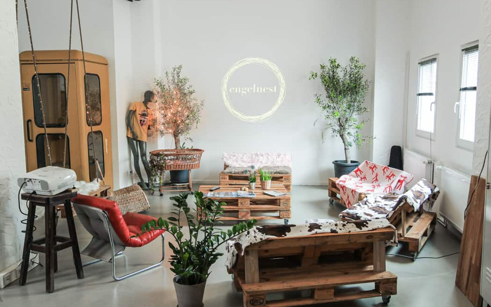 Engelnest – Ehemaliges Palettenlager als Coworking Space