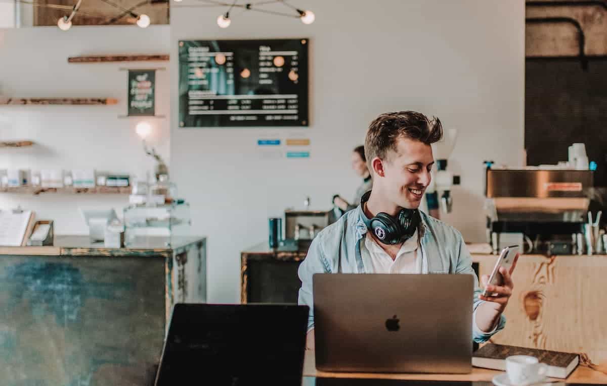 Der große Vergleich: Coworking, eigenes Büro oder Shared Office?