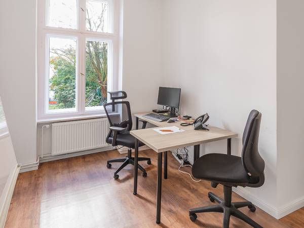 Ruhiger Coworking Space im schönen Altbau in Berlin-Tempelhof — Bild 4