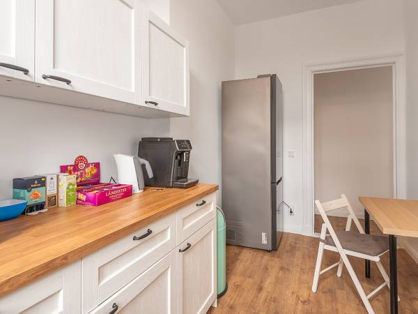 Ruhiger Coworking Space im schönen Altbau in Berlin-Tempelhof — Bild 8