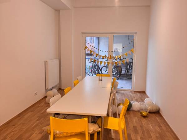 Perfekt ausgestattete Arbeitsplätze direkt bei U3 Zieglergasse — Bild 4