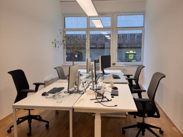 Perfekt ausgestattete Arbeitsplätze direkt bei U3 Zieglergasse — Bild 2