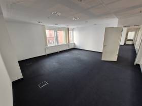 Helles Büro nähe Marienplatz zur Untermiete