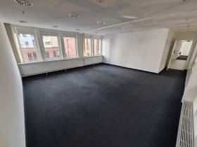 Helles Büro nähe Marienplatz zur Untermiete