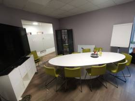 Büroräume in Top-Lage am Barbarossaplatz zu vermieten!