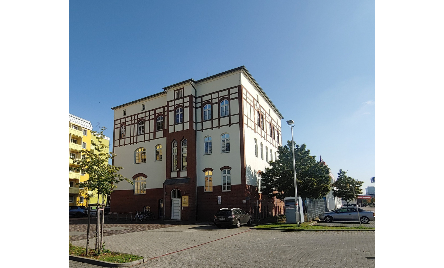 Büro mieten Straße der Pariser Kommune Berlin Berlin