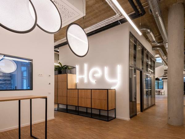 Moderner Coworking Space & Büros in Karlsruhe mit viel Tageslicht — Bild 6