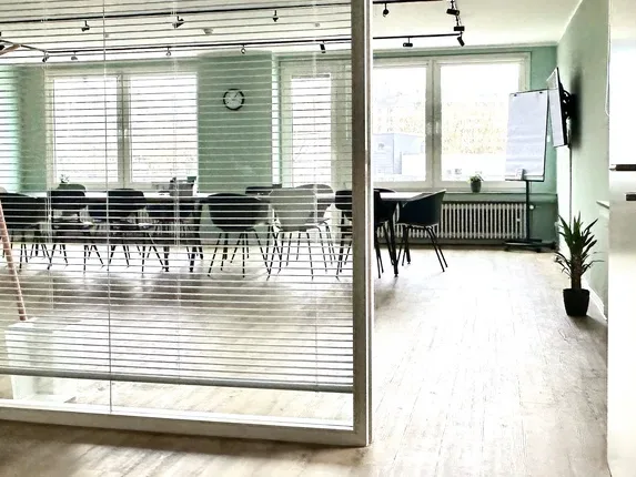 Abschließbares Büro in Wuppertal (Elberfeld) – Flexibles Penthouse-Büro mit Dachterrasse in Wuppertal Elberfeld — Bild 3