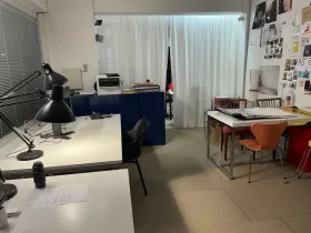 Kreative Bürogemeinschaft im Ladenbüro in Hamburg-Eimsbüttel