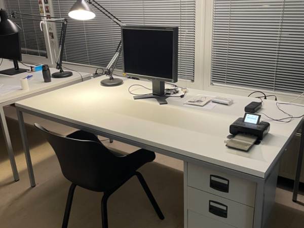 Helle Bürogemeinschaft in Ladenbüro in Hamburg-Sternschanze — Bild 1