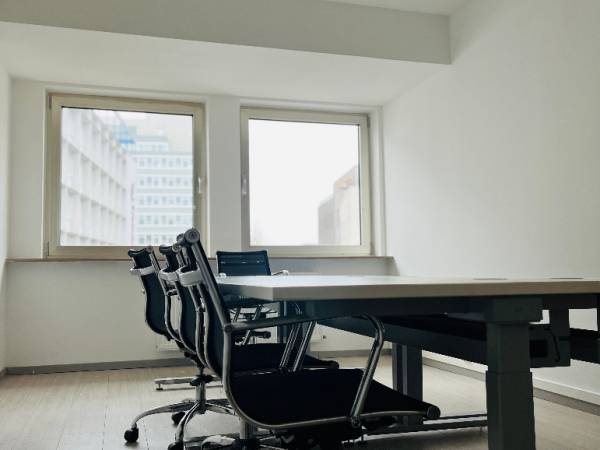 Stylishes Coworking & Büroräume im Penthouse in Saarbrücken-Innenstadt — Bild 2