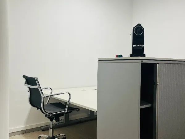 Abschließbares Büro in Saarbrücken (Sankt Johann) – Inspirierende Penthouse Bürogemeinschaft in Saarbrücken-Sankt Johann — Bild 8