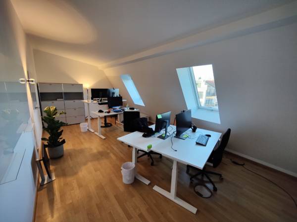 Helle Bürogemeinschaft im Dachgeschoss in München Au-Haidhausen — Bild 7