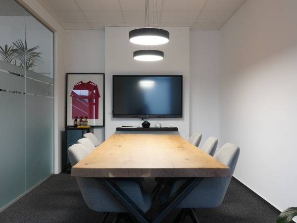 Moderne Bürofläche mit Balkonen in Ettlingen — Bild 2