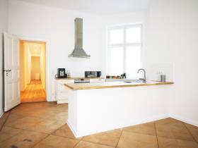 Stilvolles Altbau-Büro am Wittenbergplatz in Berlin-City West