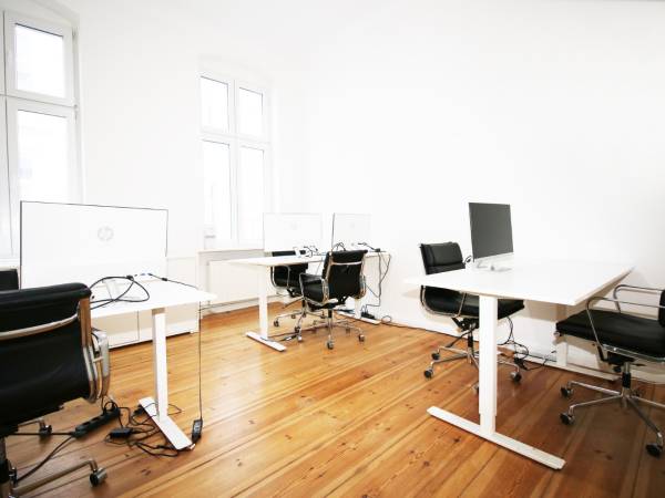 Abschließbares Büro in Berlin – Stilvolles Altbau-Büro am Wittenbergplatz in Berlin-City West — Bild 2