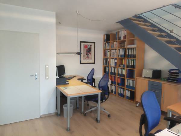 Sehr schöne und helle Arbeitsplätze Nähe der Uni — Bild 2