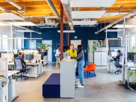 Next to BER: Meetingraum, Coworking-Platz, Geschäftsadresse mieten