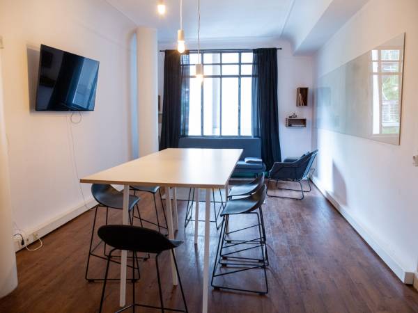 Kreatives Büro-Loft in ehemaligem Fabrikgebäude in Hamburg-Ottensen — Bild 3