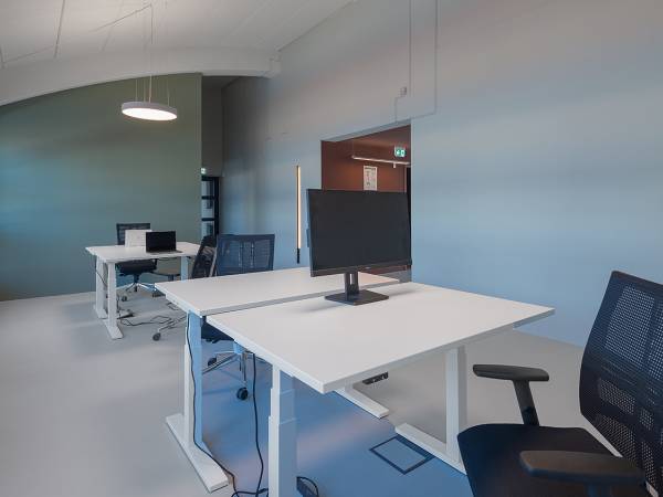 Moderner Coworking Space in Berlin-Mitte mit großer Dachterrasse — Bild 6
