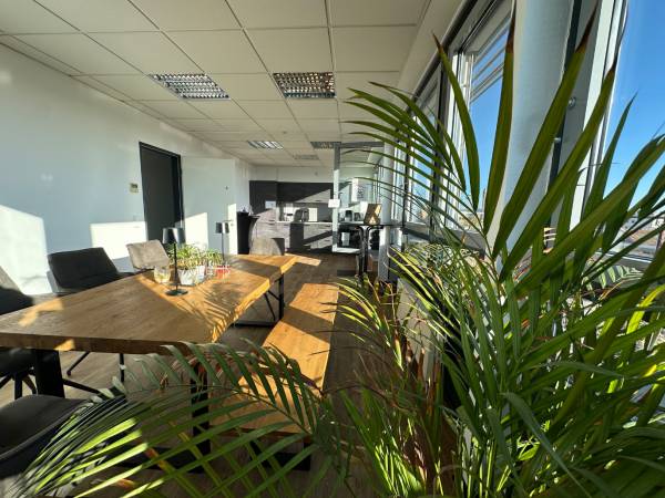 Moderner Coworking Space & Büros in Nürnberg-Wöhrd mit Dachterrasse — Bild 1