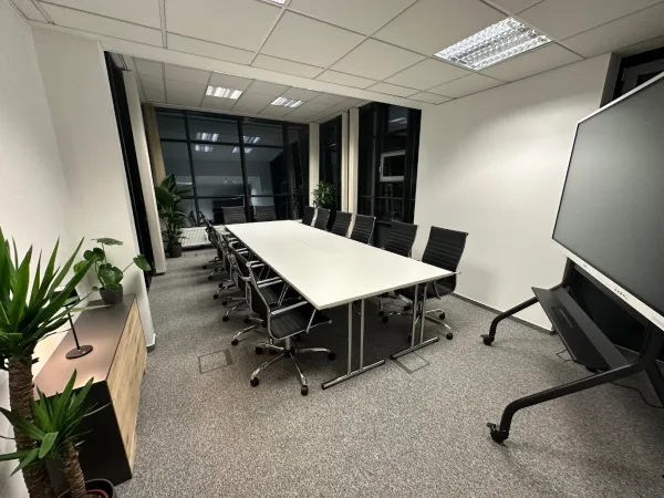 Abschließbares Büro in Nürnberg (Wöhrd) – Moderner Coworking Space in Nürnberg-Wöhrd mit Panoramablick — Bild 7