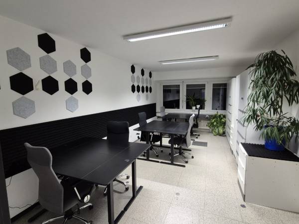 Modernes Business Center & Coworking Space in Rüsselsheim am Main — Bild 1