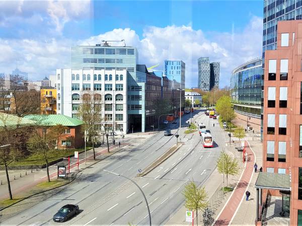 Modernes Business Center & Coworking Space mit Hafenblick in — Bild 5