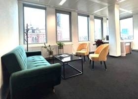 helles Teambüro mit Michel-Blick
