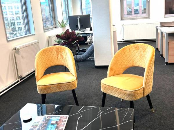 Modernes Business Center & Coworking Space mit Hafenblick in — Bild 1