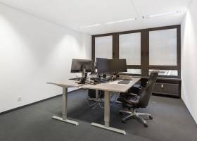Büro 1