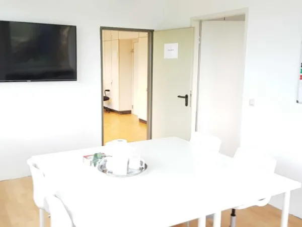 Abschließbares Büro in Leverkusen (Manfort) – Flexible Büroräume und Coworking in Leverkusen-Manfort — Bild 4