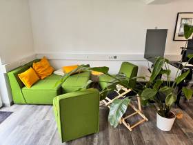 Schreibtischplatz in exklusiver Büro-Umgebung; monatliche Rechnung