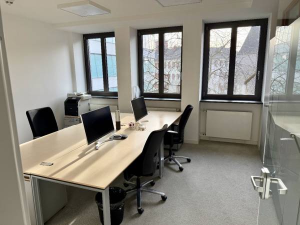 Kreative Bürogemeinschaft in der Frankfurter Altstadt — Bild 2