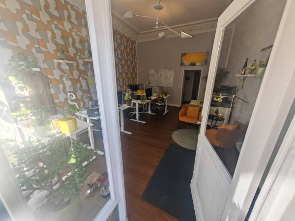 Bürofläche in Berlin (Kreuzberg) – Lichtdurchflutetes Büro in inspirierender Bürogemeinschaft in Berlin — Bild 4