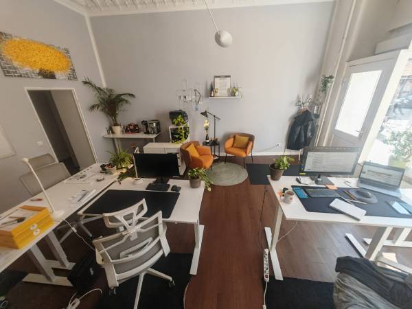 Bürofläche in Berlin (Kreuzberg) – Lichtdurchflutetes Büro in inspirierender Bürogemeinschaft in Berlin — Bild 5