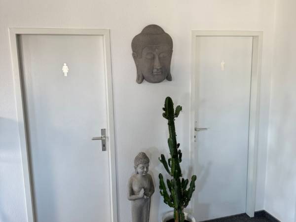Moderner Arbeitsplatz in Bürogemeinschaft mit Lounge in Holzgerlingen — Bild 4