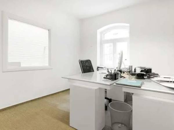 Abschließbares Büro in Berlin (Charlottenburg) – Ruhiger Büroraum in charmanter Remise in Berlin-Charlottenburg — Bild 2