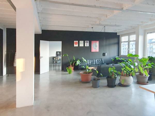 Schöne Design-Bürogemeinschaft im Loftbereich in Mannheim-Oststadt — Bild 2