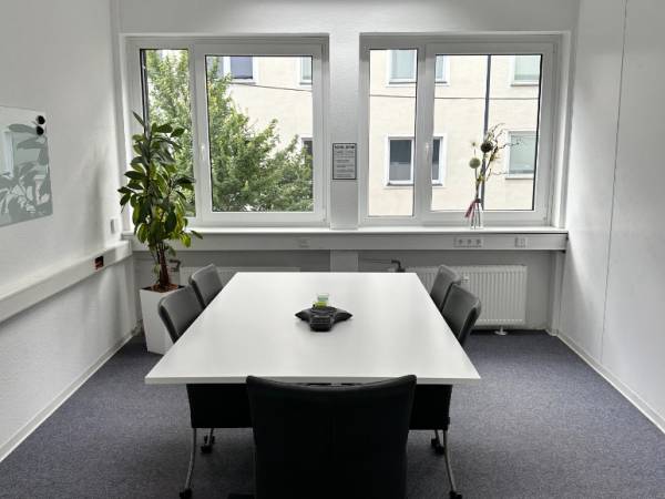 Büroraum / Arbeitsplätze im Coworking Space am Jahnplatz von Bielefeld — Bild 5