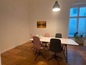 Dein neuer Schreibtisch im Herzen unserer Büro-WG!