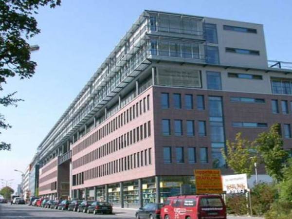 Helle Büroräume & Coworking mit Dachterrasse in München-Laim — Bild 2