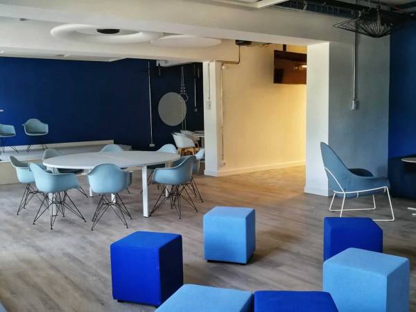 Moderne Büros und flexible Arbeitsplätze in der Quadratestadt — Bild 6