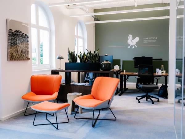 Moderne Büros und flexible Arbeitsplätze im Quartier Hornbach — Bild 2