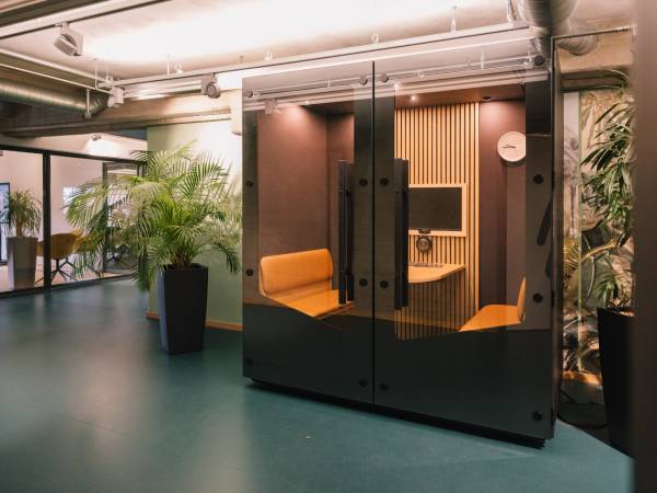 Moin moin im modernen Büro / Co-Working Gemeinschaft — Bild 4