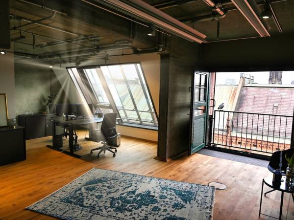 Moin moin im modernen Büro / Co-Working Gemeinschaft — Bild 6