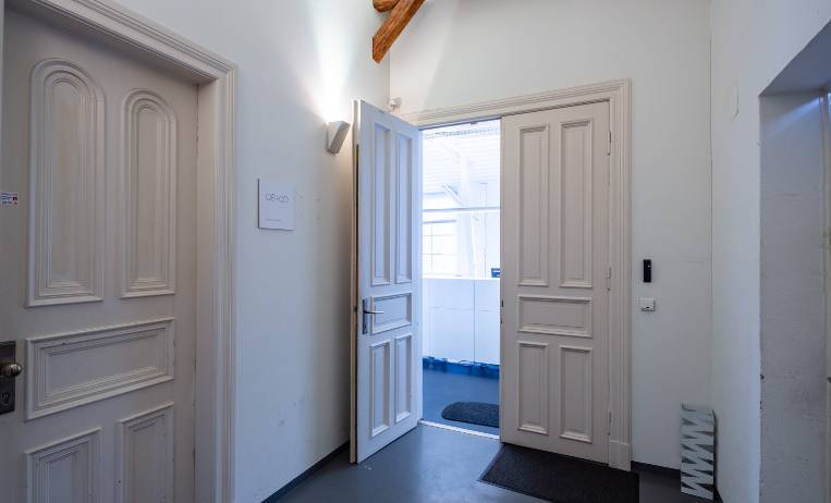 Helle Bürogemeinschaft mit Dachterrasse in Hamburg-Winterhude