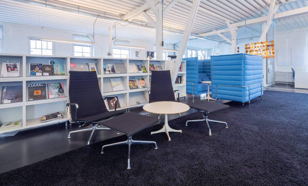 Helle Bürogemeinschaft mit Dachterrasse in Hamburg-Winterhude