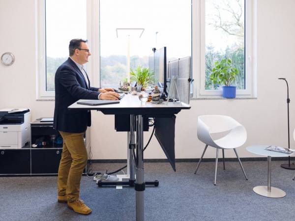 Bürogemeinschaft im modernen Neubau in Friedrichshafen — Bild 4