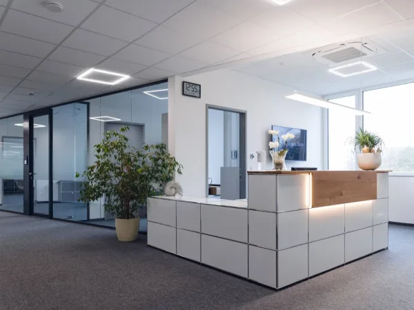 Abschließbares Büro in Friedrichshafen – Moderne Bürogemeinschaft in Friedrichshafen — Bild 2